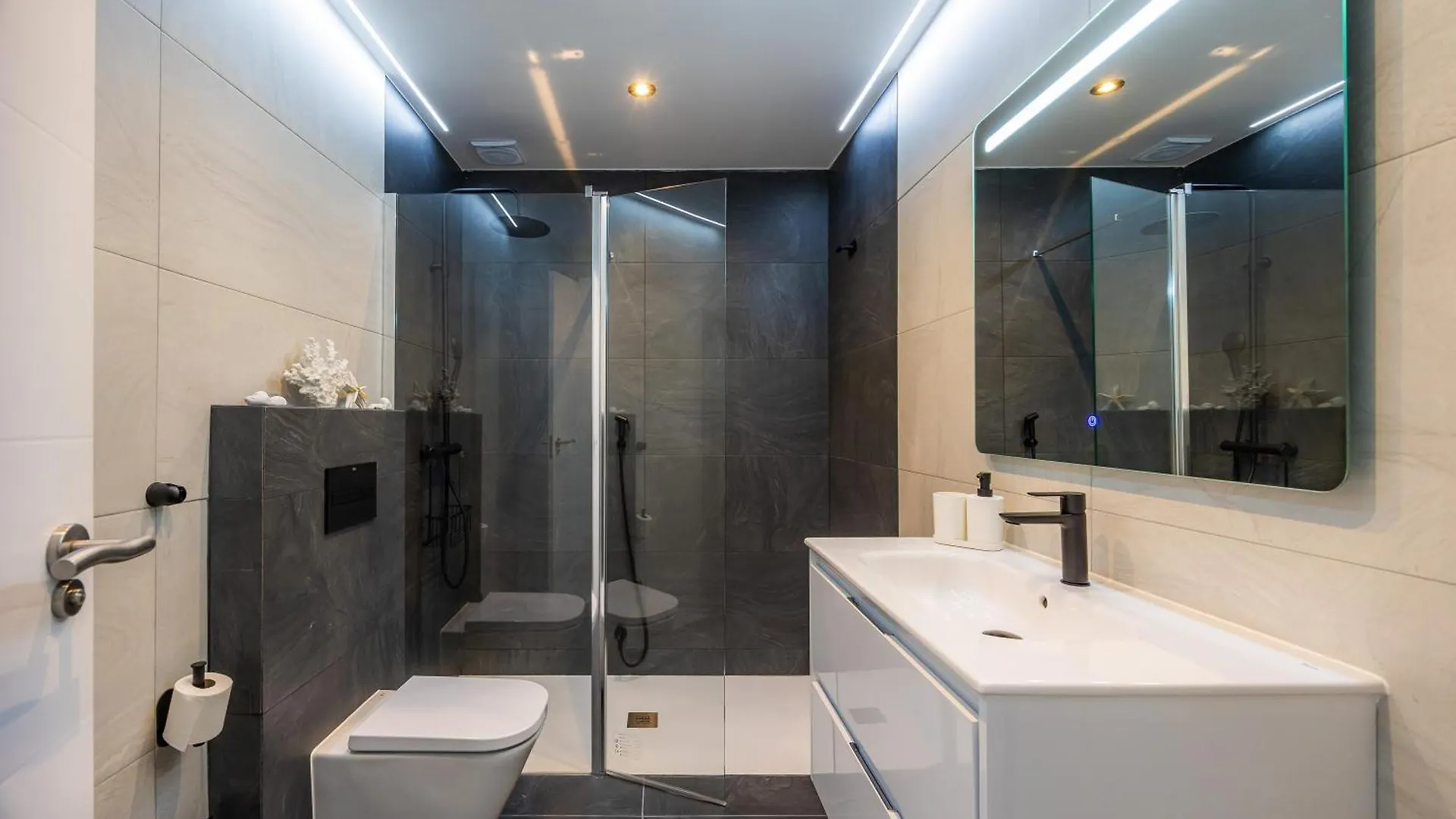 First Line Cosy Apartment Magaluf