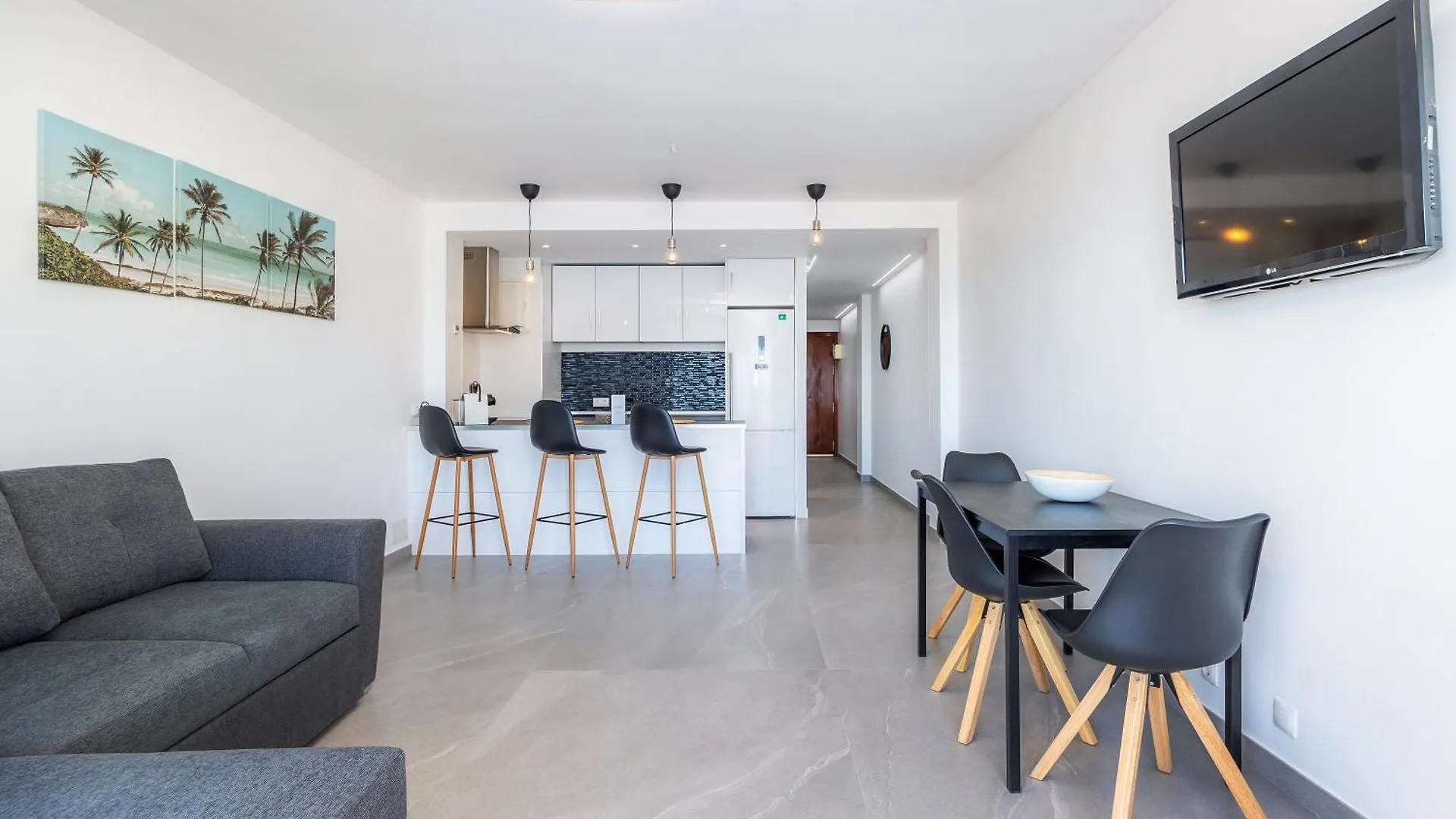 First Line Cosy Apartment Magaluf